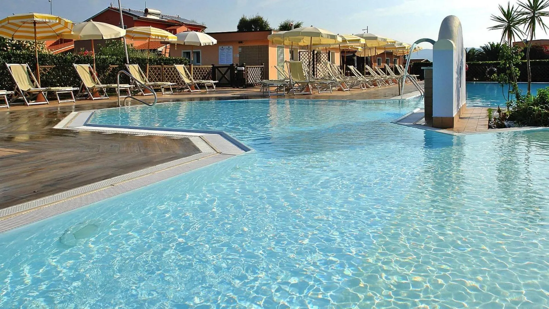 Apartment In Vada Near Restaurants La Cinquantina