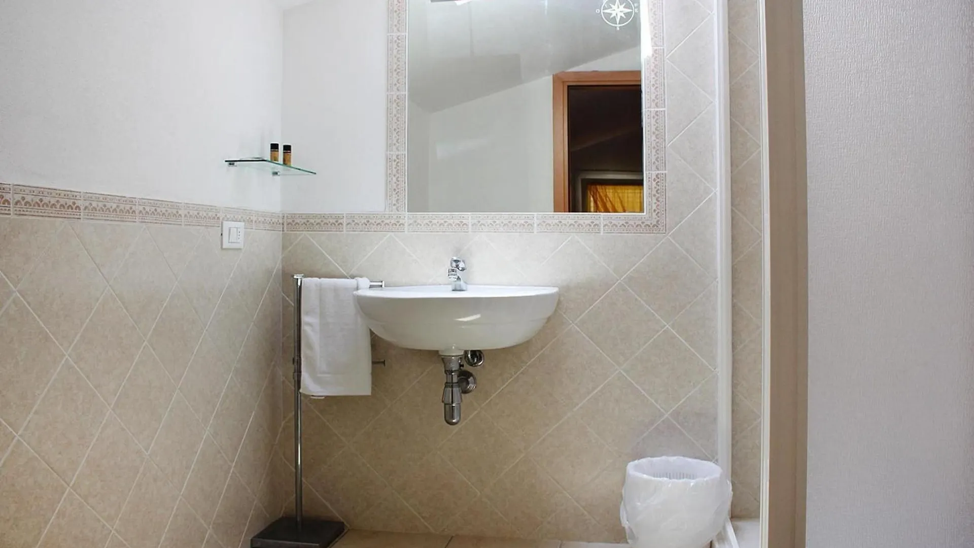 Apartment In Vada Near Restaurants La Cinquantina 0*,  Italy