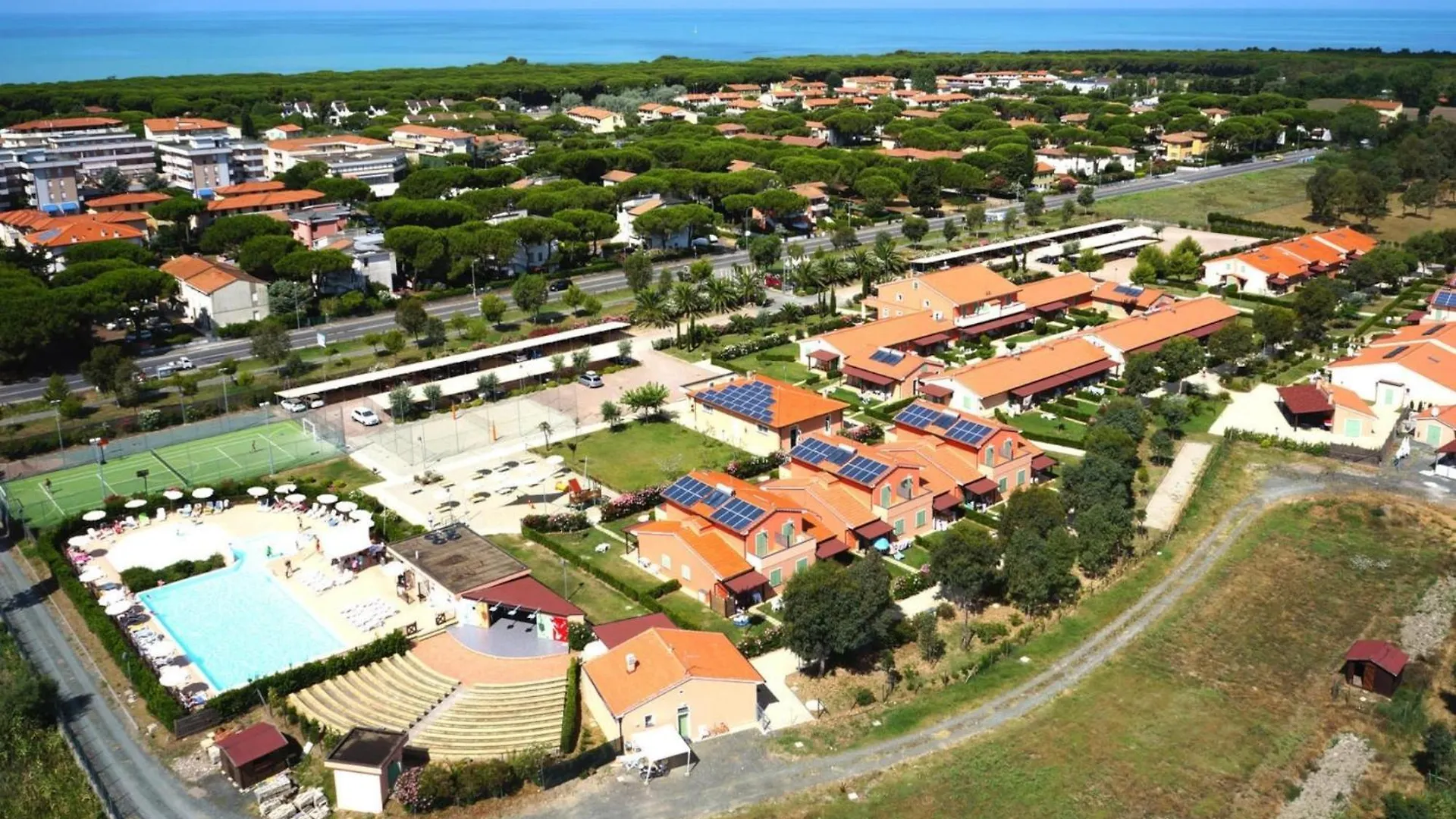 La Cinquantina Apartment In Vada Near Restaurants